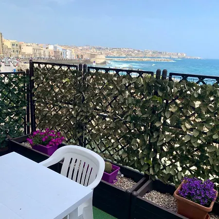 Apartment Alba Di Ortigia